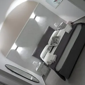 Lilly House Catania